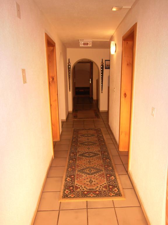 Casa Job - Gasthaus - Sauna, Whirlpool - Trun Esterno foto